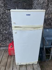 Propane fridge - Photo 2