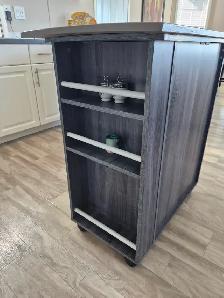 KITCHEN ISLAND ON WHEELS $120 - Photo 4