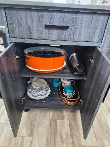 KITCHEN ISLAND ON WHEELS $120 - Photo 6