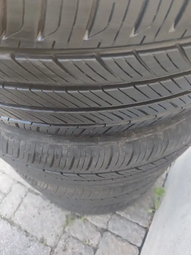 215-55R16x4 pneus été Hankook Kinergy GT. Excellent état