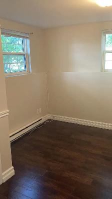 3 Bedrooms Spacious and Bright Apartments for rent in Antigonish - Photo 8