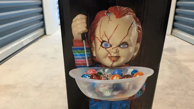Halloween Chucky greeter candy bowl