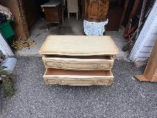 Free delivery used Vintage french provincial Chest of Drawers - Photo 8