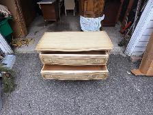 Free delivery used Vintage french provincial Chest of Drawers - Photo 9