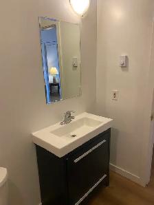 Large master bedroom, private bathroom, Apple Bowl - Photo 3