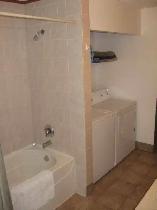 Large master bedroom, private bathroom, Apple Bowl - Photo 10