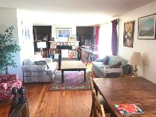 Large master bedroom, private bathroom, Apple Bowl - Photo 11