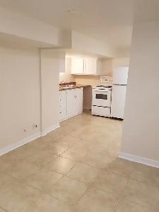 BACHELOR APT SUBLET IN BEAUTIFUL VICTORIAN HOME DOWNTOWN BARRIE - Photo 2