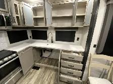 2023 AVALANCHE 295 RKS - Photo 7