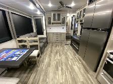 2023 AVALANCHE 295 RKS - Photo 15