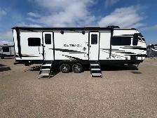 2023 OUTBACK 271UFK - Photo 3