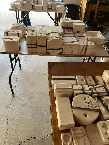 FOR SALE 90 Ceramic Molds - Photo 2