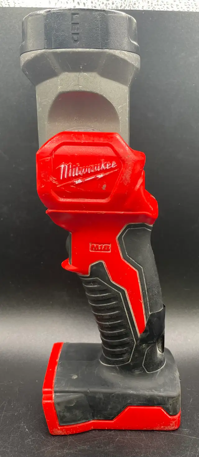 MILWAUKEE LED WORKLIGHT 2735-30