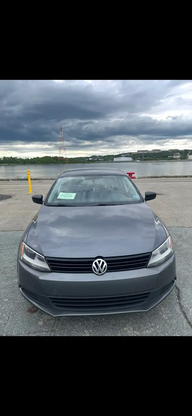 2027 MVI - 2011 VW JETTA