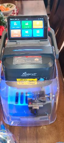 Key Cutting and Programming Equipment - Photo 4