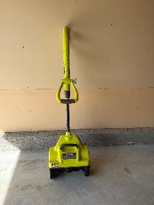 Electric snow shovel for sale in Red Deer