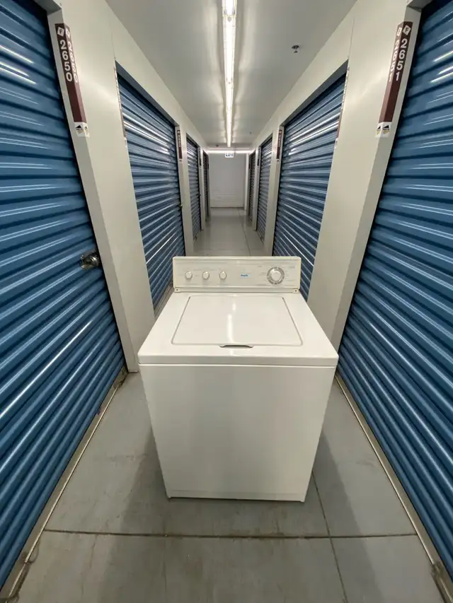 WHITE TOP LOAD WASHER