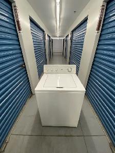 WHITE TOP LOAD WASHER