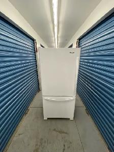 LIKE NEW WHIRLPOOL FRIDGE - Photo 10
