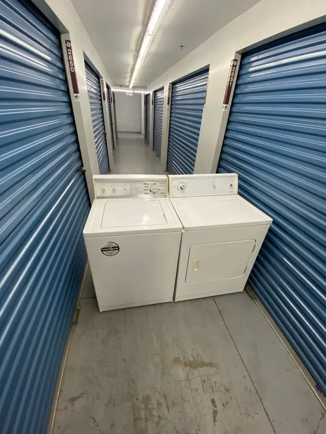 KENMORE WASHER AND DRYER SET