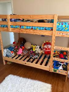 Bunk bed for kids for sale !! Toys and mattress not included. - Photo 2