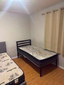 Room for rent in Mississauga - Photo 2