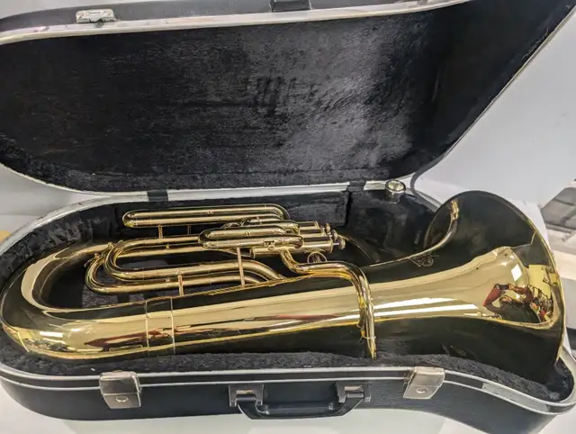 (B5729) Amati Kraslice Tuba