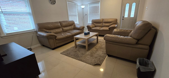 Bright 2BR Detached House – Furnished – Steps to Yonge & Subway