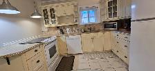 Bright 2BR Detached House – Furnished – Steps to Yonge & Subway - Photo 4