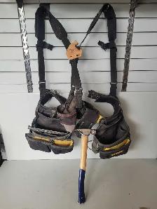 Dewalt Tool Belt w/Various Hand Tools (30841713)