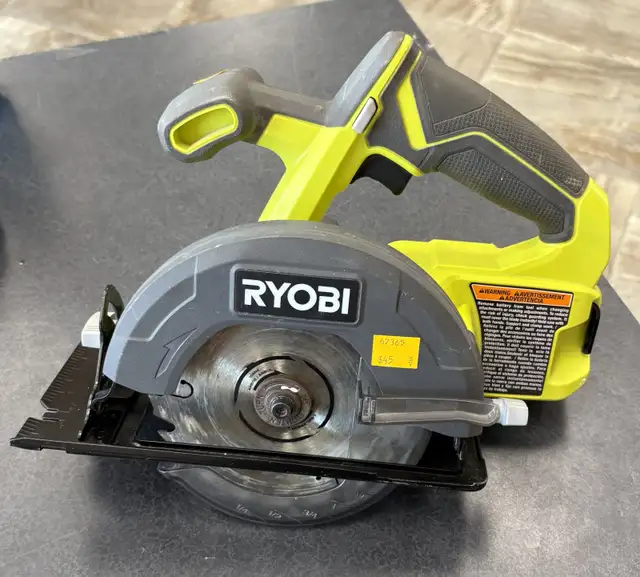 Cordless Ryobi 5 1/2' Circular Saw (Model: PCL500 )
