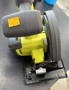 Cordless Ryobi 5 1/2' Circular Saw (Model: PCL500 ) - Photo 3