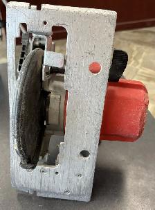 Milwaukee 6 1/2' M18 Cordless Circular Saw (Model: 2630-20 ) - Photo 3