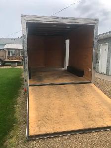 15' V-Shaped Enclosed Tandem Trailer - Photo 4