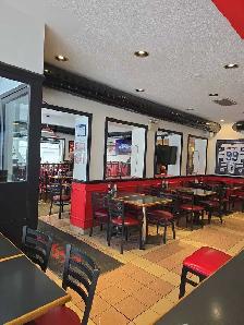 NOW HIRING – EXPERIENCED BREAKFAST SERVER
