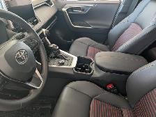2025 Toyota RAV4 Plug-In Hybrid XSE AWD - Photo 11