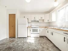 3 Bedroom townhouse for rent on Westside - Photo 6