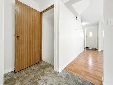 3 Bedroom townhouse for rent on Westside - Photo 8