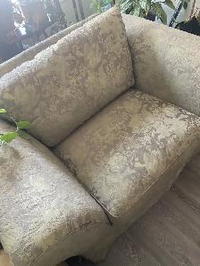 CHAIR, LARGE VERY COMFORTABLE! - Photo 2