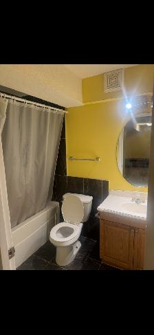 Basement for rent - Photo 6
