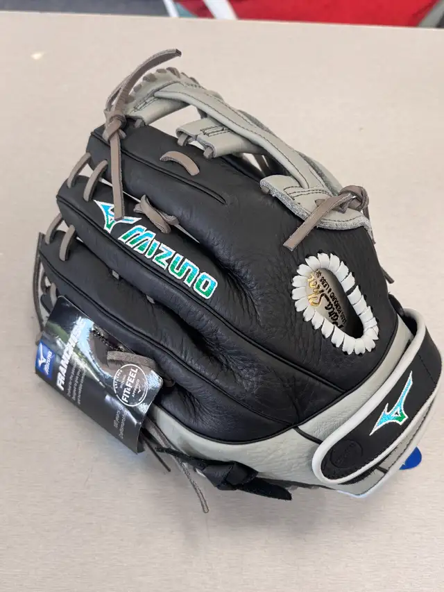 Mizuno Franchise 13.0 Adult Slowpitch Right Hand Baseball Glove
