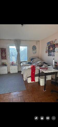 2 nd floor master bedroom with private bathroom