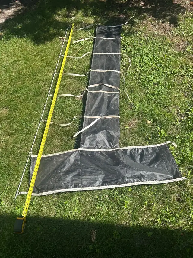 Banner towing system.