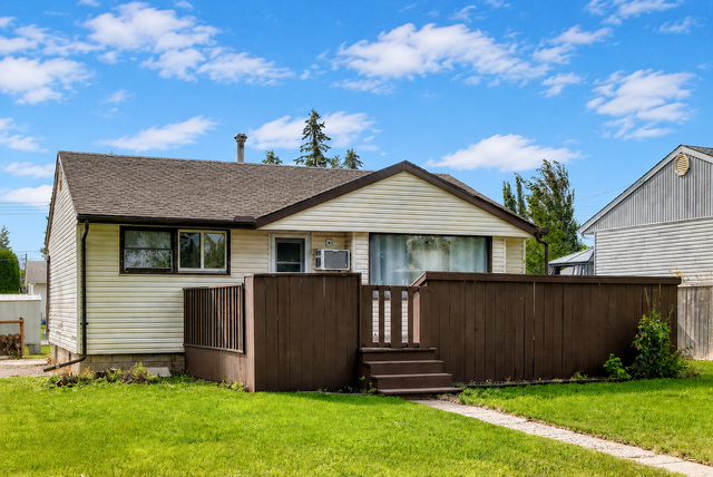 Fort Saskatchewan Bungalow for only $299,900