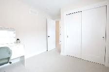 Newer (2025) 4 Bdm/2.5 Bth End-Unit Townhome, Russell, AvailNow! - Photo 20