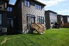 Newer (2025) 4 Bdm/2.5 Bth End-Unit Townhome, Russell, AvailNow! - Photo 30