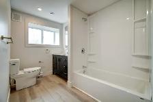 24-051 Gorgeous renovated flat. Wellington NS. Air conditioned - Photo 16