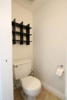 Wonderful 3 Bdm/1.5 Bth Townhome, Woodroffe/Medhurst, Sept/Oct - Photo 7