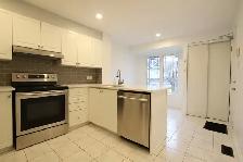 Wonderful 2 Bdm/2.5 Bth Lower Unit Terrace Home, Kanata, Oct 1 - Photo 4