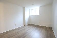 Wonderful 2 Bdm/2.5 Bth Lower Unit Terrace Home, Kanata, Oct 1 - Photo 13